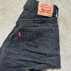 Levi’s 501 mid rise jean shorts